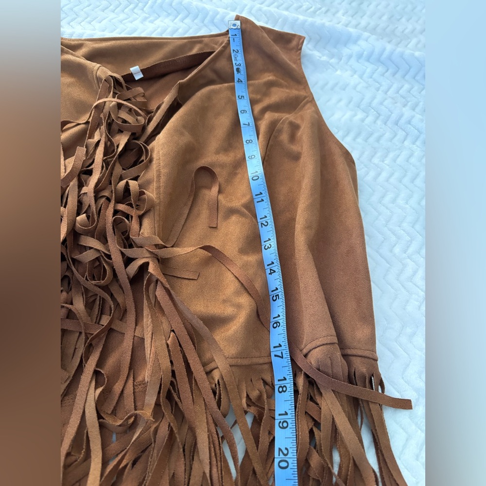FRINGED Western Vest - Picture 8 of 8